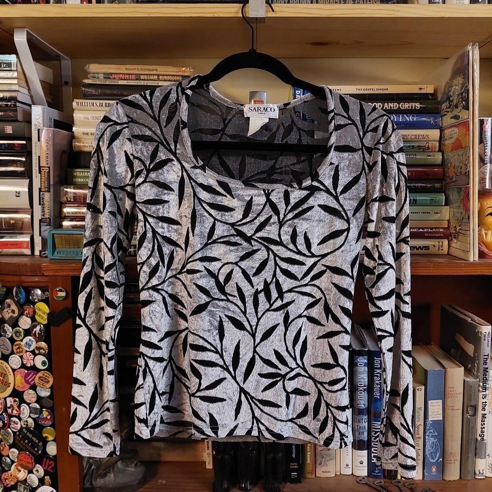 Y2K longsleeve top the silver potion is velvet and the black are of a sheer mesh